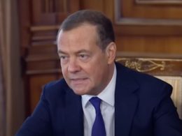 Не треба візи: Медведєв пригрозив Європі вторгненням російських солдатів
