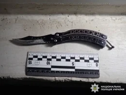 Військового у СЗЧ затримали за напад з ножем на двох людей у Києві - поліція