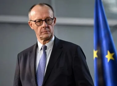 Канцлер Німеччини Мерц розпочав візит до Китаю для переговорів щодо економіки та війни в Україні
