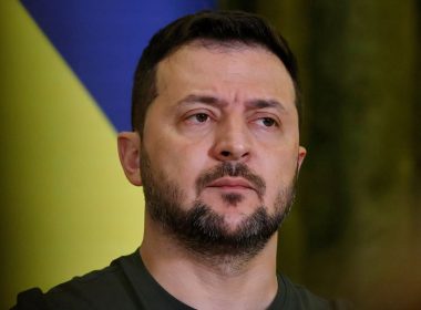 Мікрочипи із Німеччини в Москву: по кому вдарив новий указ Зеленського