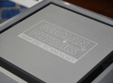 German physiks high end technology logo on device