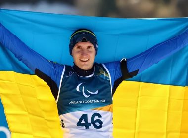 Зібрав усі медалі: українець Радь оформив фантастичний хет-трик на Паралімпіаді-2026