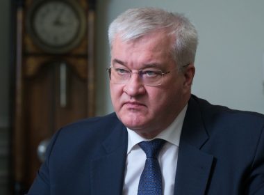 28 годин у кайданках і примусовий укол: з