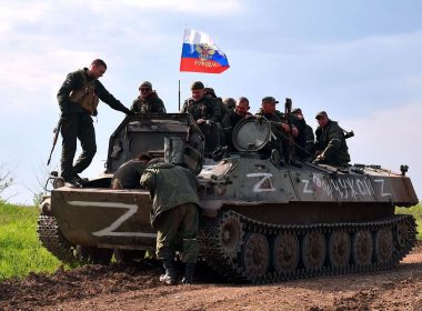 Від мікрочіпів до корка: які товари з Європи продовжують годувати російську армію